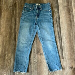 Madewell jeans straight let, raw hem, size 25P